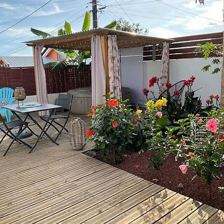La Kaz Hibiscus, Jacuzzi Prive Villa Le Tampon Buitenkant foto